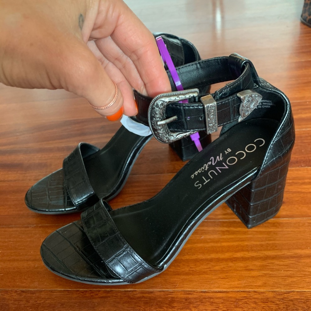 Matisse Black Callin Snake Skin Heel - Size 9 - Picture 4 of 6